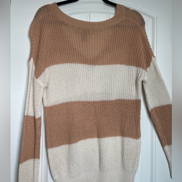 Forever 21 Fall Sweater - Picture 2 of 2